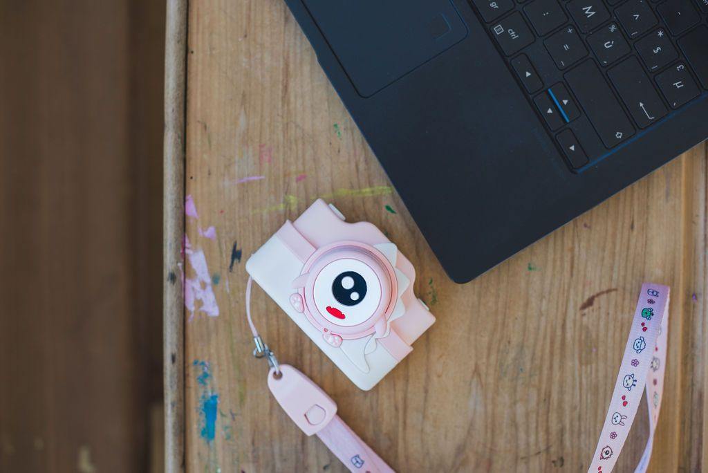 digital kids camera pink dinosaur frontside necklace charger usb